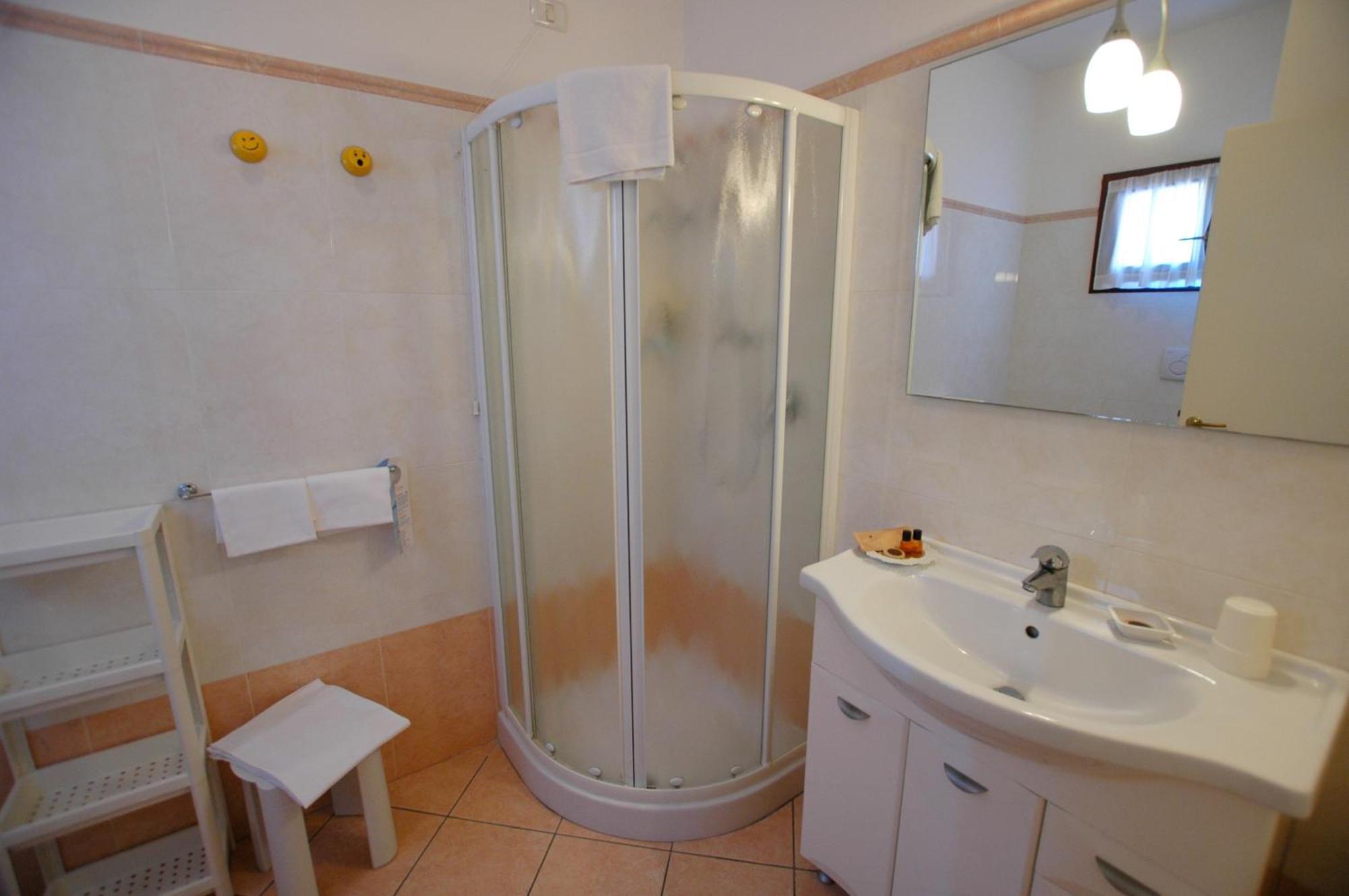Hotel Mistral Марина ди Кампо Стая снимка